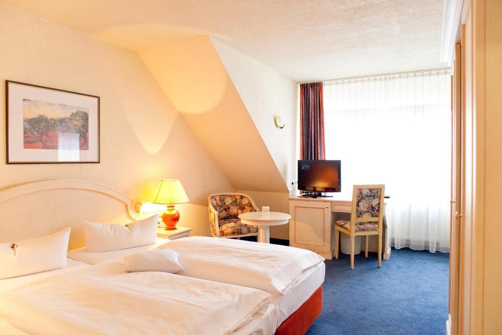Hotel Weisses Ross Marienberg Room photo